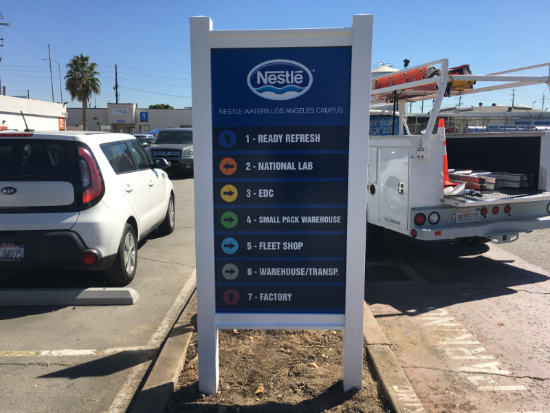 parking directional signs