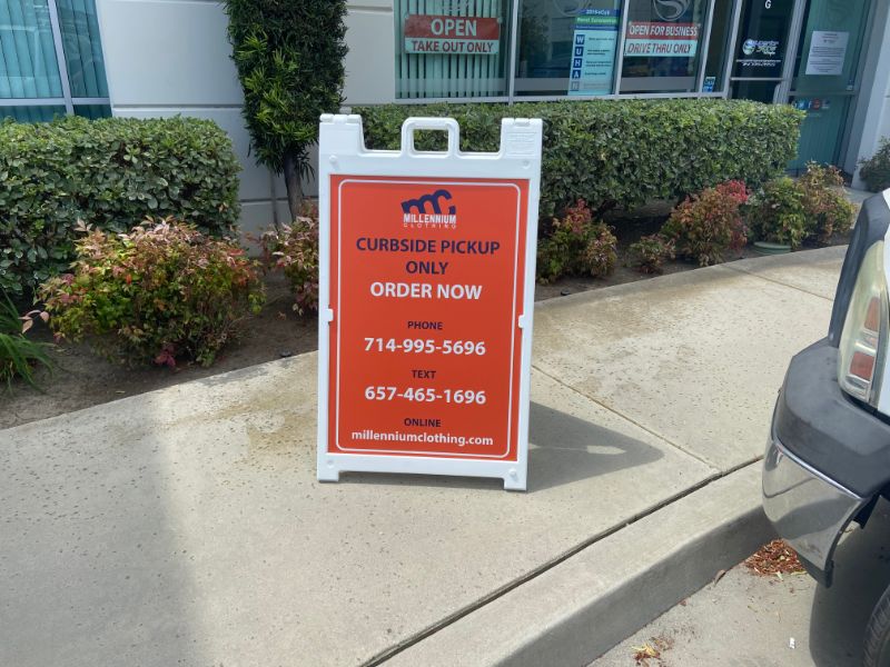 Sidewalk signs for curbside pickup in Anaheim CA