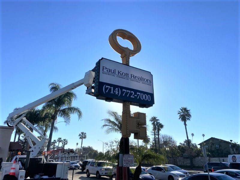 LED Retrofits for Cabinet Pole Signs in Anaheim CA