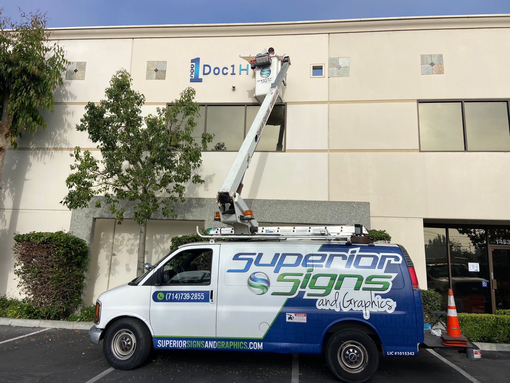Custom Building Sign Fabrication and Installation for Businesses in LA