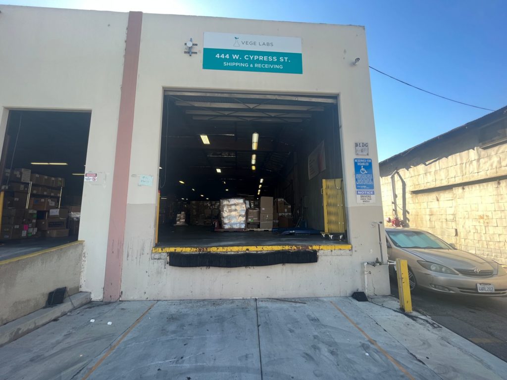 shipping and receiving signs in los angeles, ca