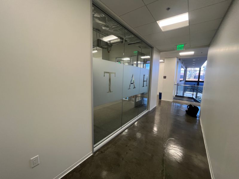 etched and frosted glass graphics in irvine, ca