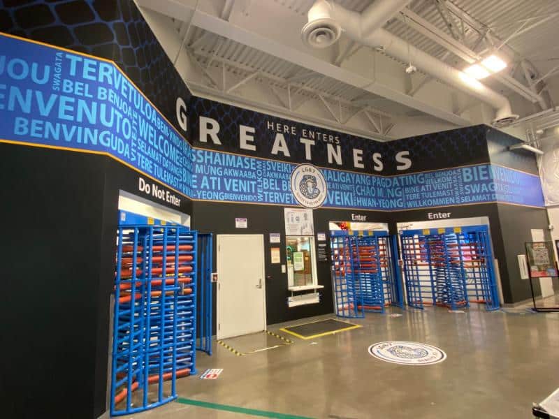 rialto, ca custom wall wraps and decals for warehouses